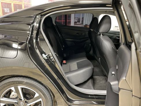 Used 2025 Nissan Sentra SV image 26