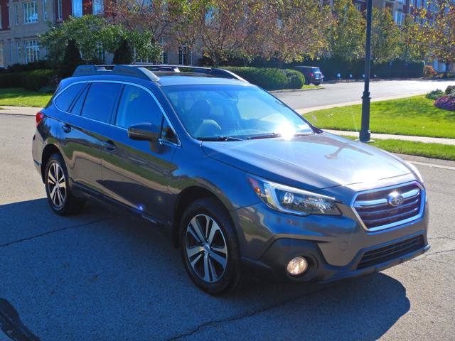Used 2019 Subaru Outback 2.5i Limited AWD/4WD image 3