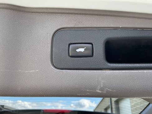 Used 2014 Honda Odyssey Touring Elite image 38