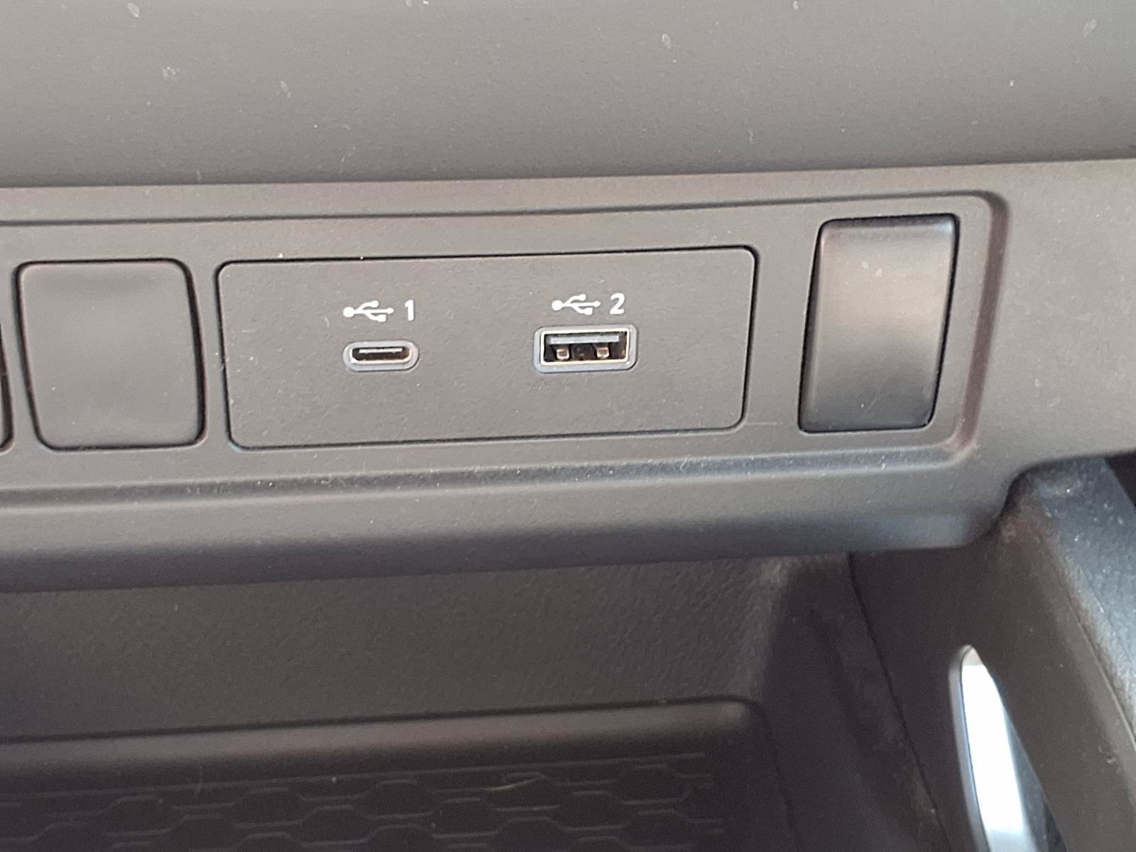 Used 2024 Nissan Frontier SV RWD image 22