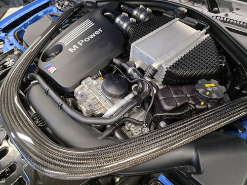 Used 2018 BMW M4 Coupe RWD image 36