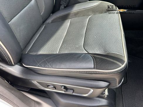 Used 2024 RAM 1500 Laramie image 18