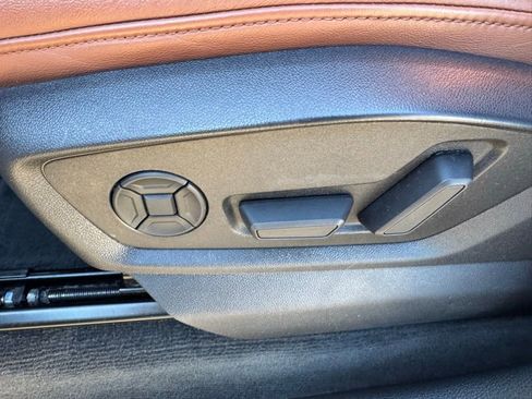 Used 2021 Audi Q8 Premium Plus image 22