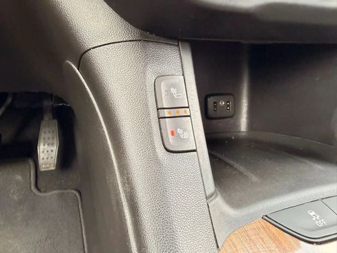Used 2019 GMC Acadia SLE AWD/4WD image 20