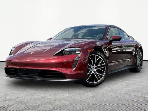 Used 2022 Porsche Taycan RWD image 3