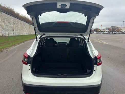 Used 2021 Nissan Rogue Sport S image 42