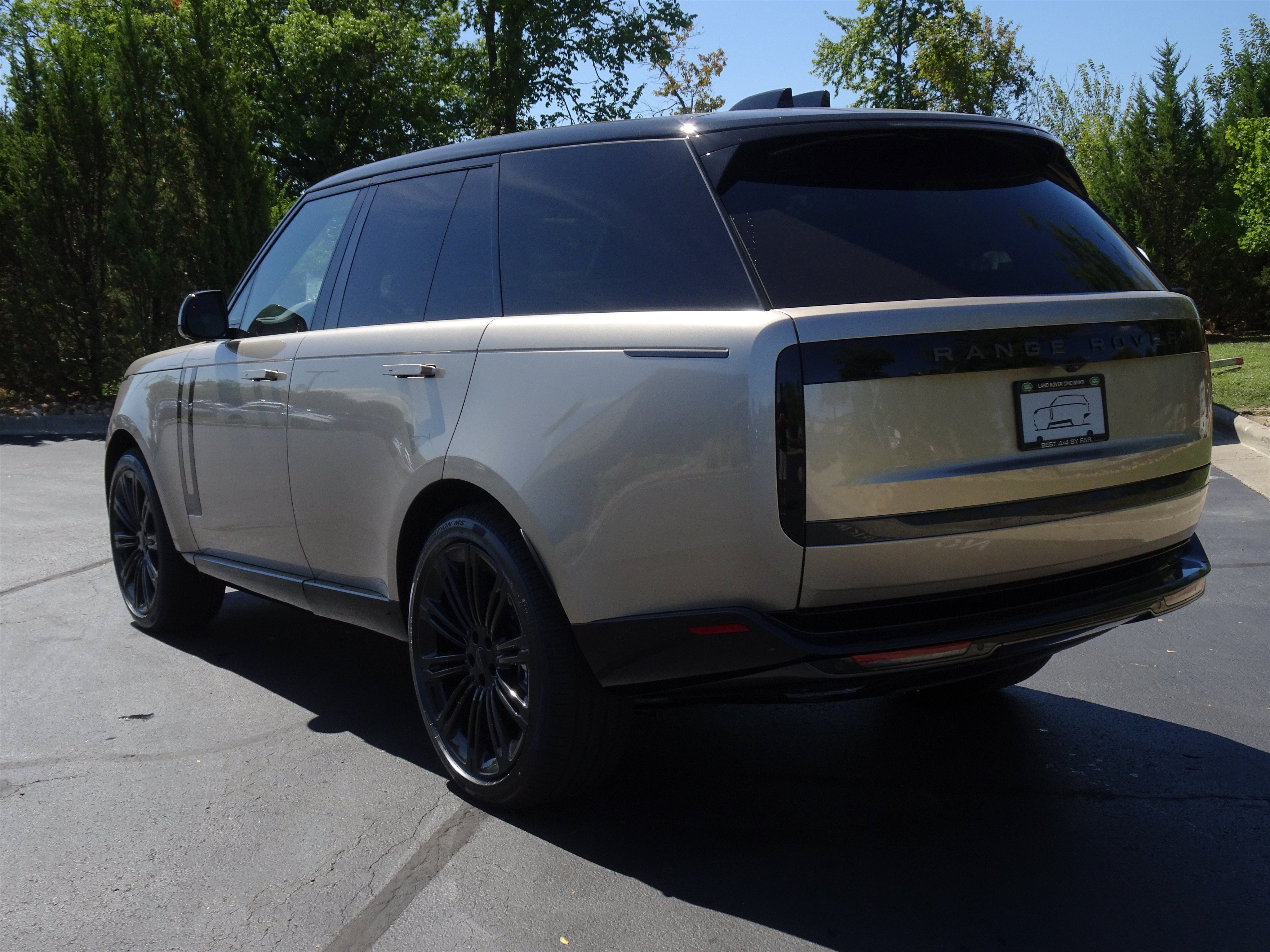 New 2026 Land Rover Range Rover SE AWD/4WD image 10