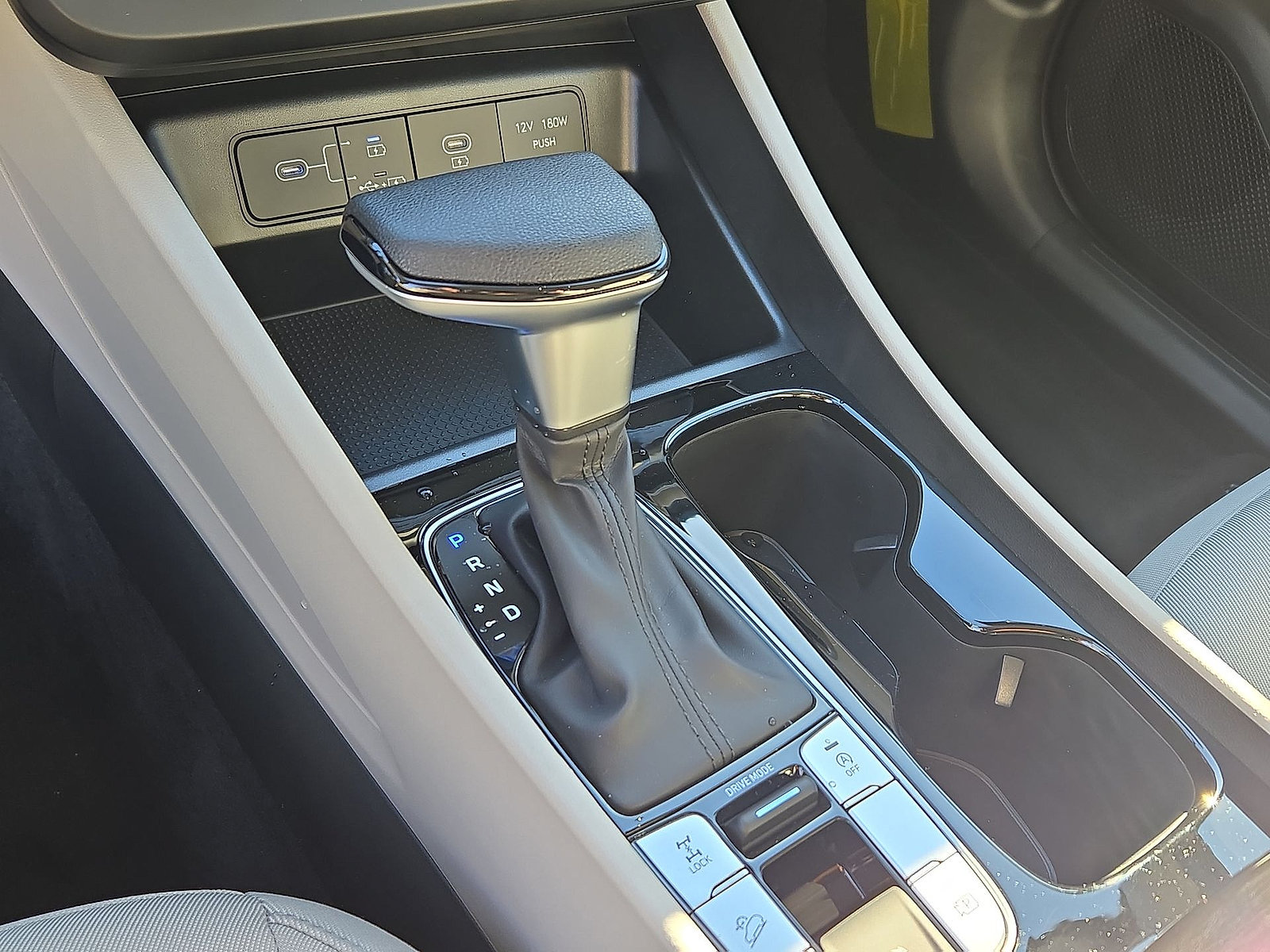 New 2025 Hyundai Tucson SE AWD/4WD image 18
