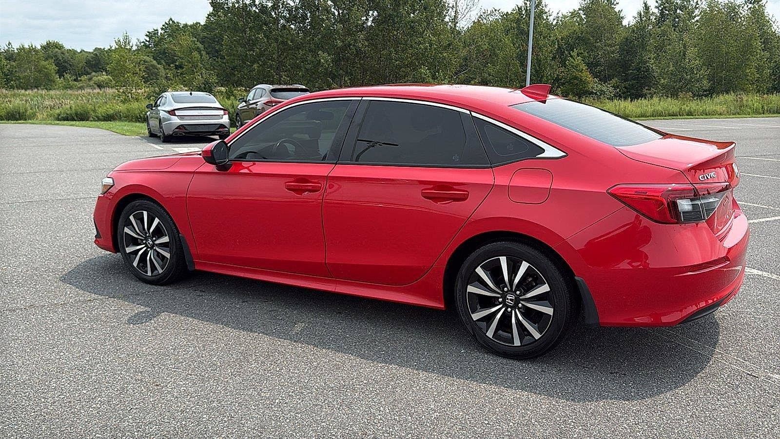 Used 2023 Honda Civic EX image 10