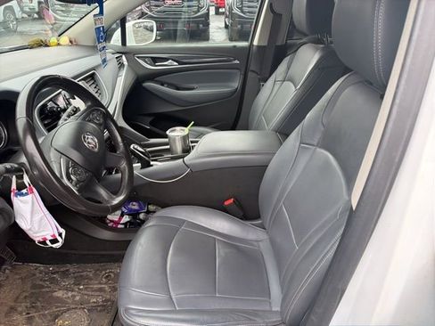 Used 2020 Buick Enclave Essence w/ Trailering Package, 5000 lbs. image 3
