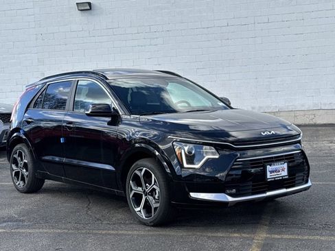 New 2025 Kia Niro EX Touring image 4