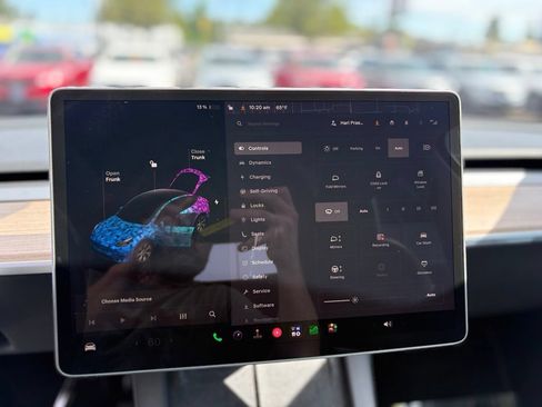 Used 2023 Tesla Model Y Long Range AWD/4WD image 19