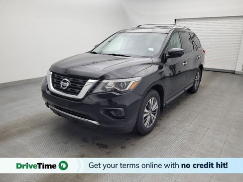 Used 2020 Nissan Pathfinder S image 1