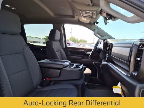 Used 2023 Chevrolet Silverado 1500 LT w/ Protection Package AWD/4WD image 27