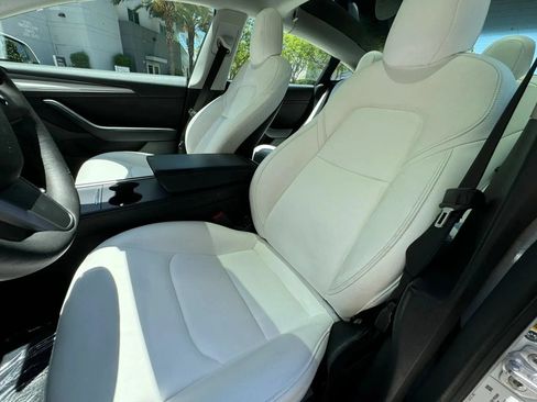 Used 2023 Tesla Model 3 Standard Range RWD image 16