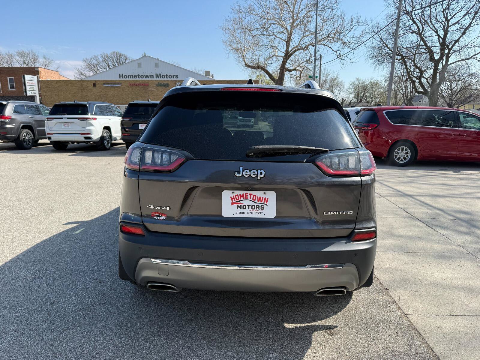 Used 2019 Jeep Cherokee Limited AWD/4WD image 6