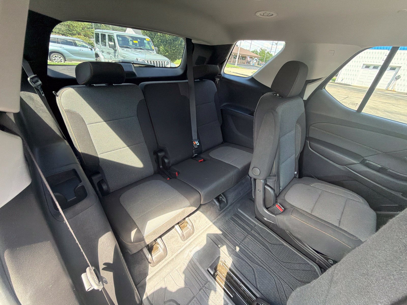 Used 2020 Chevrolet Traverse LT w/ LPO, Floor Liner Package AWD/4WD image 27
