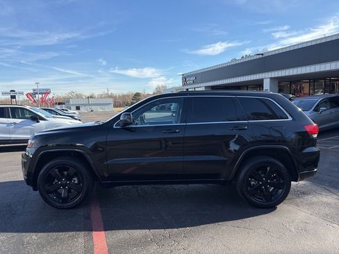 Used 2015 Jeep Grand Cherokee Altitude image 11