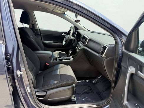 Used 2020 Kia Sportage LX w/ LX Popular Package AWD/4WD image 12