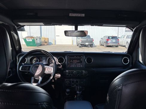 Used 2023 Jeep Wrangler Sahara w/ Cold Weather Group image 28