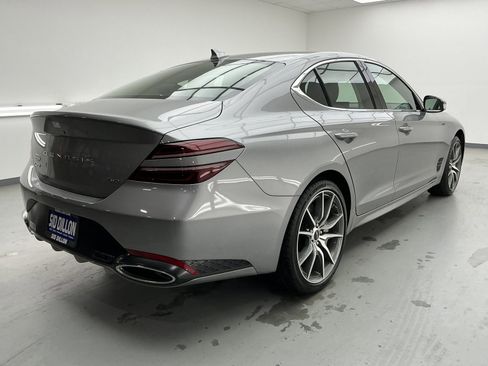 Used 2025 Genesis G70 2.5T image 4