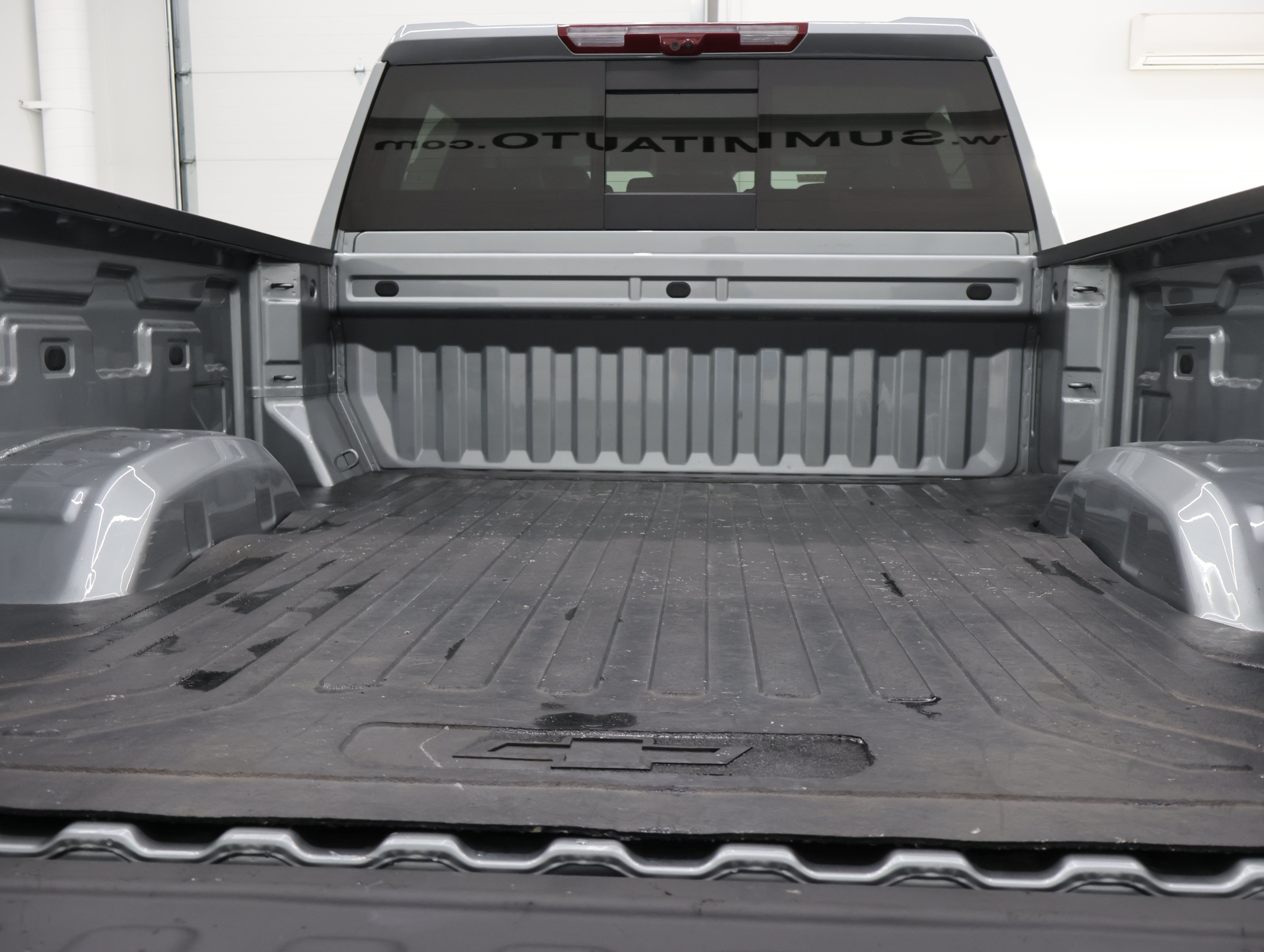 Used 2024 Chevrolet Silverado 2500 LTZ w/ LTZ Premium Package AWD/4WD image 25