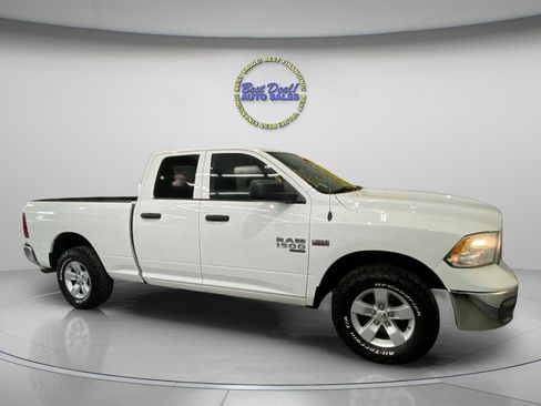 Used 2019 RAM 1500 Tradesman w/ Chrome Appearance Group image 9