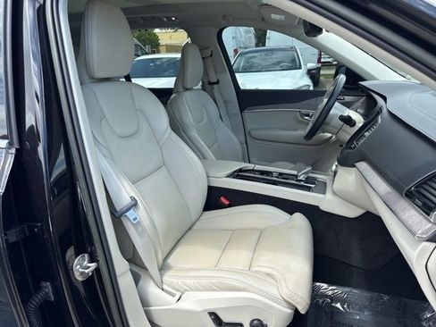Used 2022 Volvo XC90 T8 Inscription w/ Advanced Package image 30