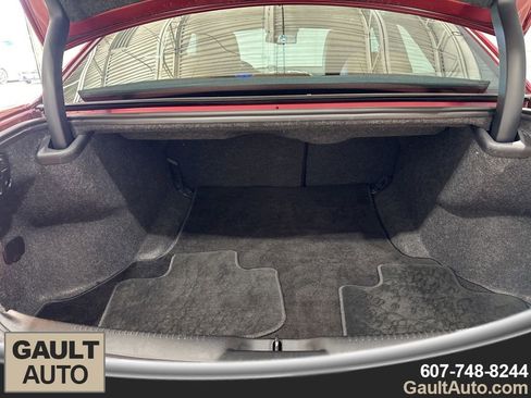 Used 2018 Chrysler 300 Limited w/ Safetytec Plus Group AWD/4WD image 16