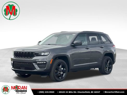 Used 2024 Jeep Grand Cherokee Limited w/ Black Appearance Package AWD/4WD image 1