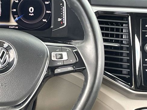 Used 2020 Volkswagen Atlas SEL image 23