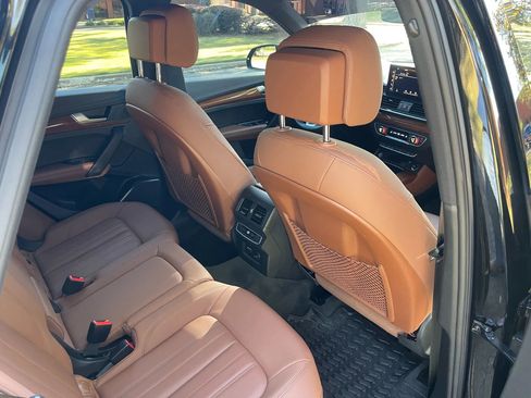 Used 2022 Audi Q5 2.0T Premium Plus w/ Premium Plus Package image 13