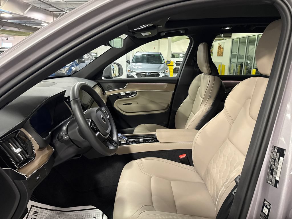 Used 2026 Volvo XC90 B6 Core w/ Protection Package Premier AWD/4WD image 11
