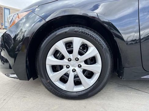 Used 2024 Toyota Corolla LE FWD image 4