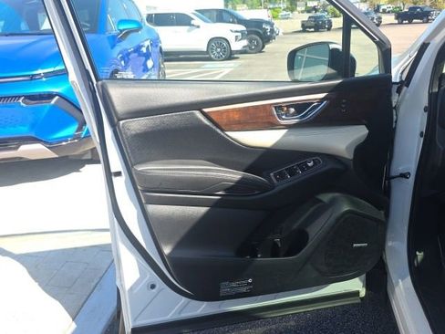 Used 2022 Subaru Ascent Touring AWD/4WD image 13