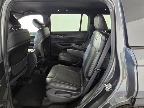 New 2025 Jeep Grand Cherokee L Laredo RWD image 8