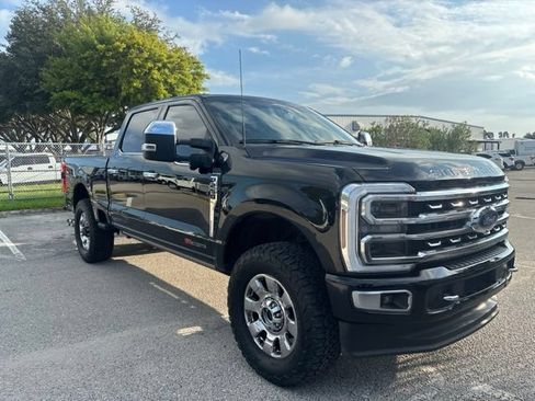Used 2024 Ford F250 Platinum AWD/4WD image 3