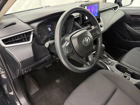 Used 2025 Toyota Corolla LE FWD image 8