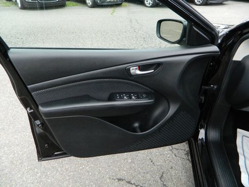 Used 2016 Dodge Dart SXT image 21