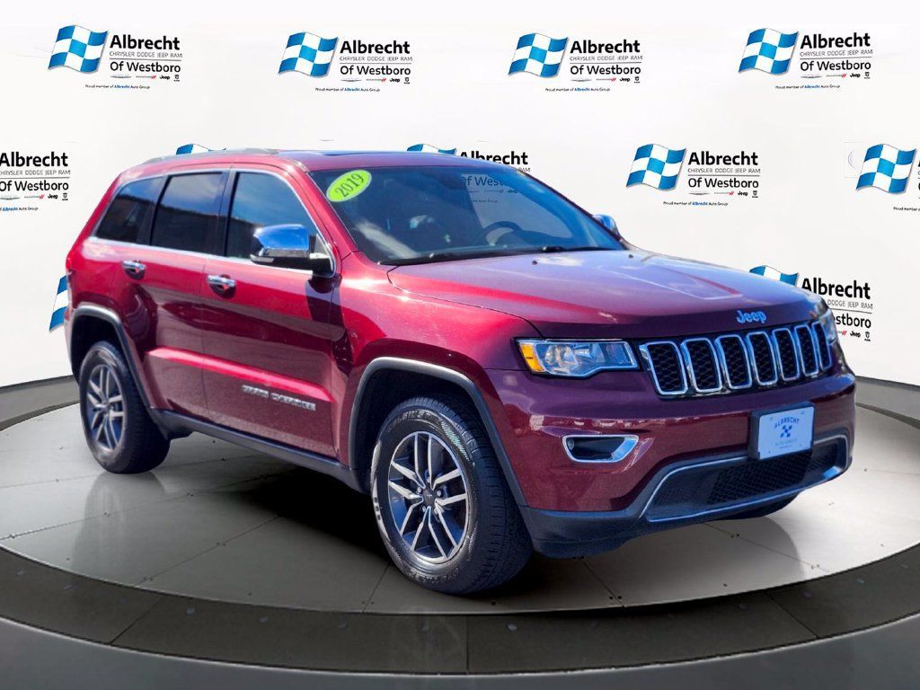 Used 2019 Jeep Grand Cherokee Limited AWD/4WD image 7