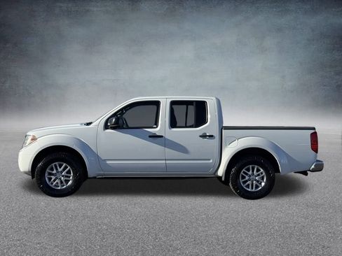 Used 2016 Nissan Frontier SV image 7