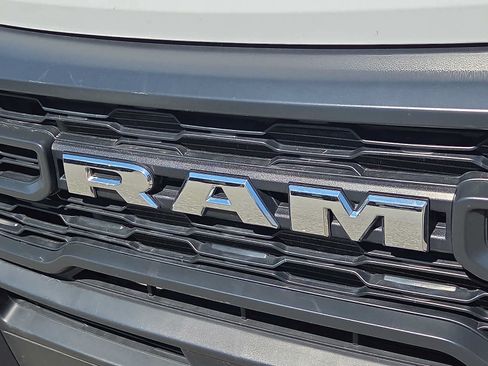 Used 2025 RAM ProMaster 2500 w/ Convenience Group FWD image 30