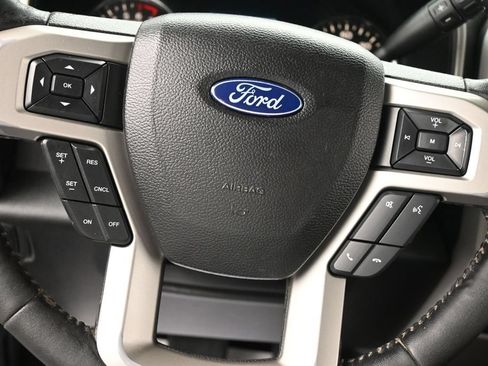 Used 2018 Ford F150 Lariat AWD/4WD image 12
