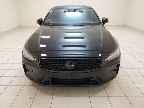 Used 2024 Volvo S60 B5 Plus FWD image 25