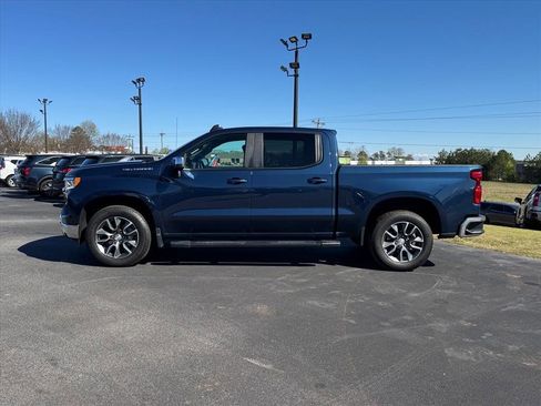 Used 2022 Chevrolet Silverado 1500 LT image 6
