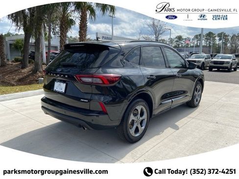 Certified 2023 Ford Escape ST-Line w/ Tech Pack #1 image 4