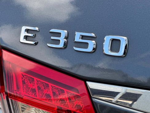 Used 2010 Mercedes-Benz E 350 Sedan image 22