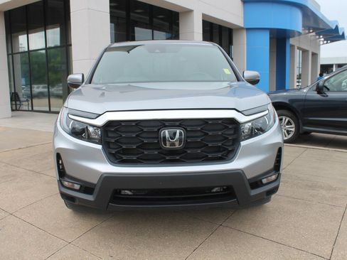 Used 2023 Honda Passport EX-L image 2