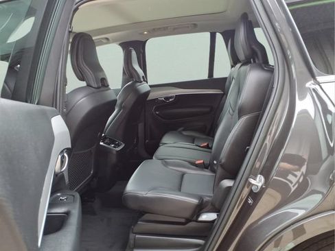 Used 2023 Volvo XC90 B5 Core AWD/4WD image 22