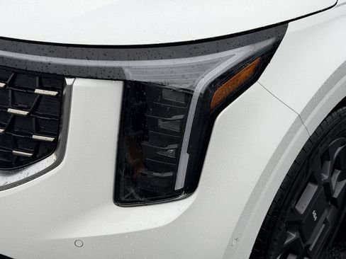 New 2026 Kia Carnival SX FWD image 10